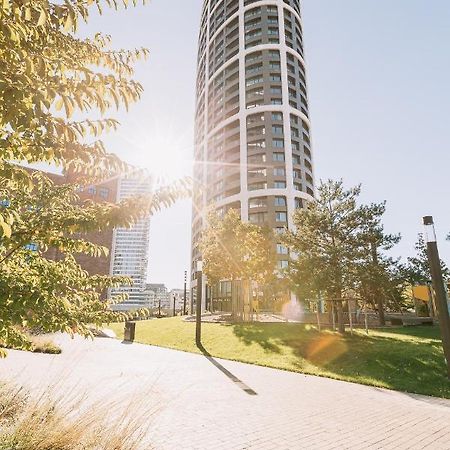 Skau Coral Residence In Sky Park 22 Floor 1Tower Panoramic View Free Parking Bratislava Exteriér fotografie